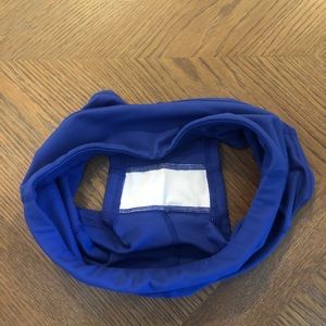 fleo, womens xs, low rise contour single lined, excellent used condition